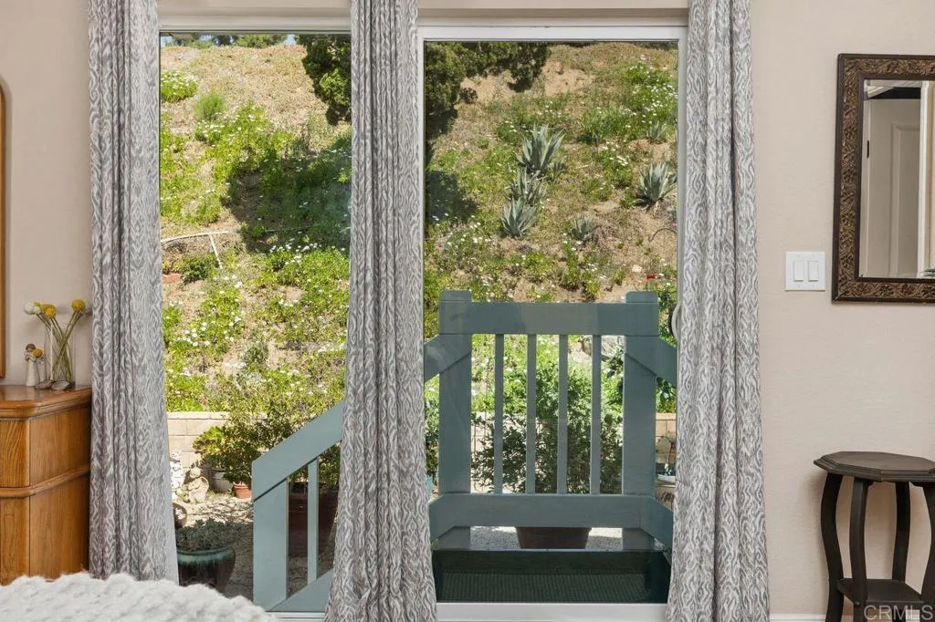 https://cdn.realtyfeed.com/cdn/127/307083007/ec670dc9ad5516cd89ee7e48bfc48caa.webp