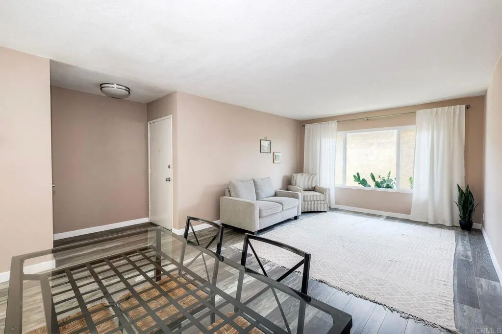 https://cdn.realtyfeed.com/cdn/127/307083043/0a800b645277daef59a5f4f7427c7da3.webp