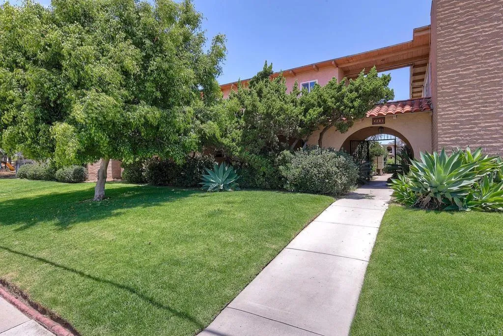 https://cdn.realtyfeed.com/cdn/127/307083043/5437c191bcad004768bf31d7b1618245.webp