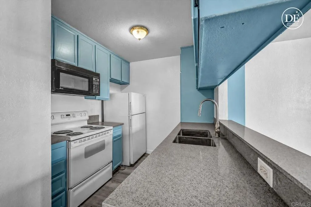 https://cdn.realtyfeed.com/cdn/127/307083076/2b8c5766ab4eaaf3c3b13de7cc3242de.webp