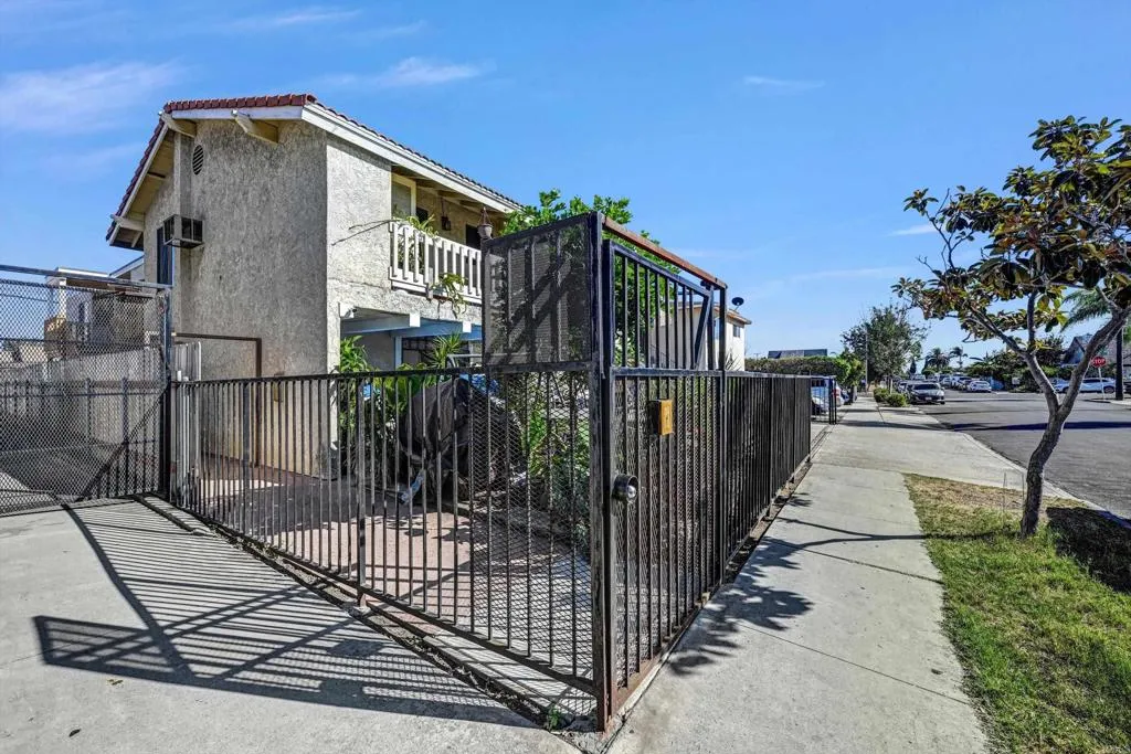 https://cdn.realtyfeed.com/cdn/127/307083076/7f9aee2cacd9a90ad8095c0ab4cab3f2.webp