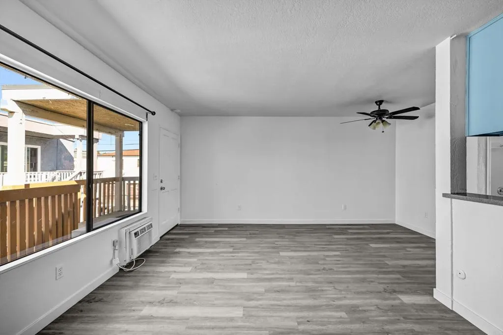 https://cdn.realtyfeed.com/cdn/127/307083076/ff8146c02ada415d2edadd39bb59b781.webp