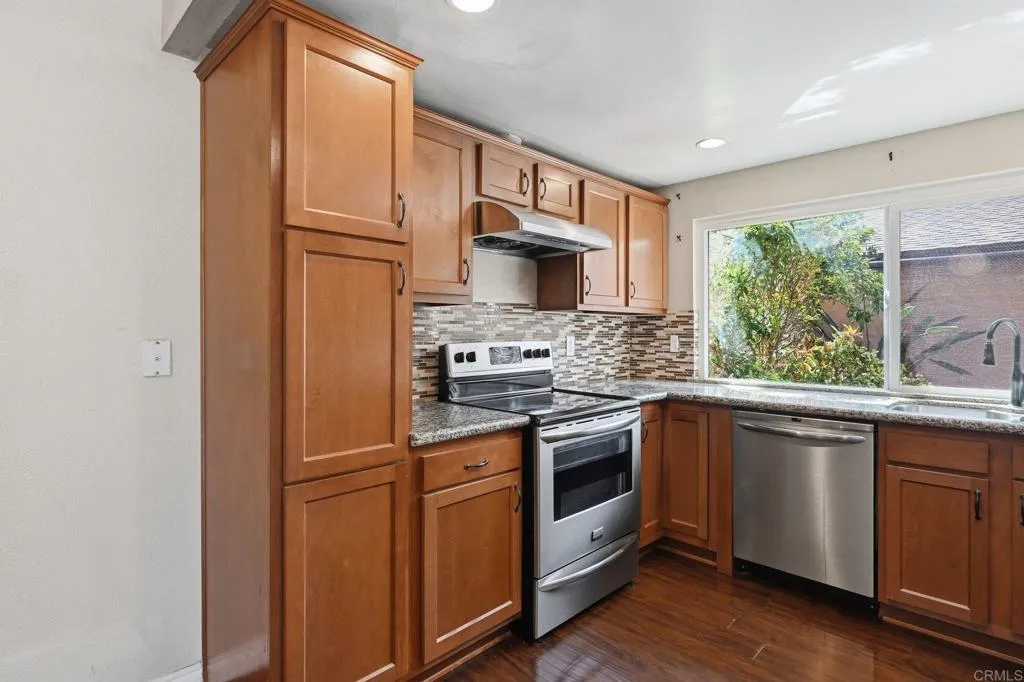 https://cdn.realtyfeed.com/cdn/127/307083091/08df2c5ed45008dd4f78500ab18b4050.webp