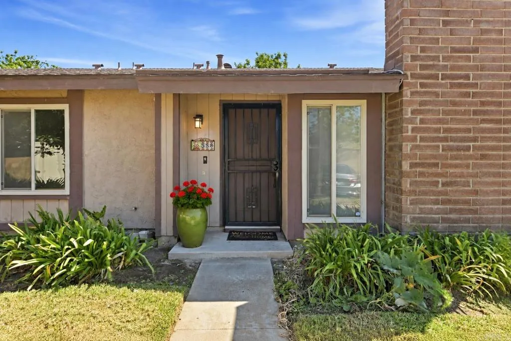 554 Fruit Tree Way, Oceanside, CA 92058 - Photo 2 of 26, Oceanside, CA