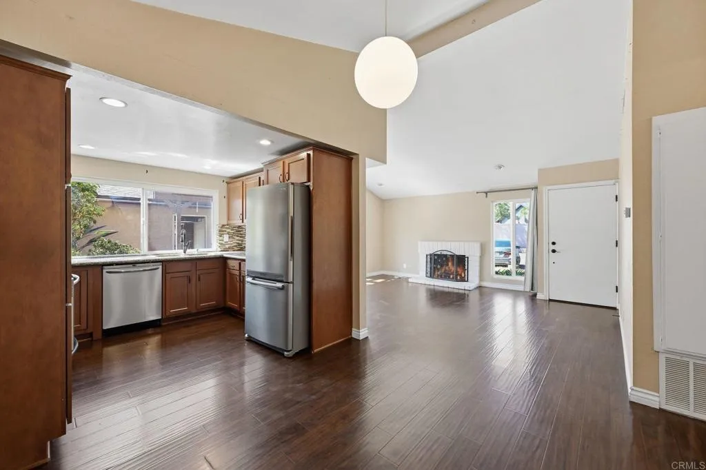 https://cdn.realtyfeed.com/cdn/127/307083091/e1c2aac81513eaf8be4eb8e2add1e70f.webp