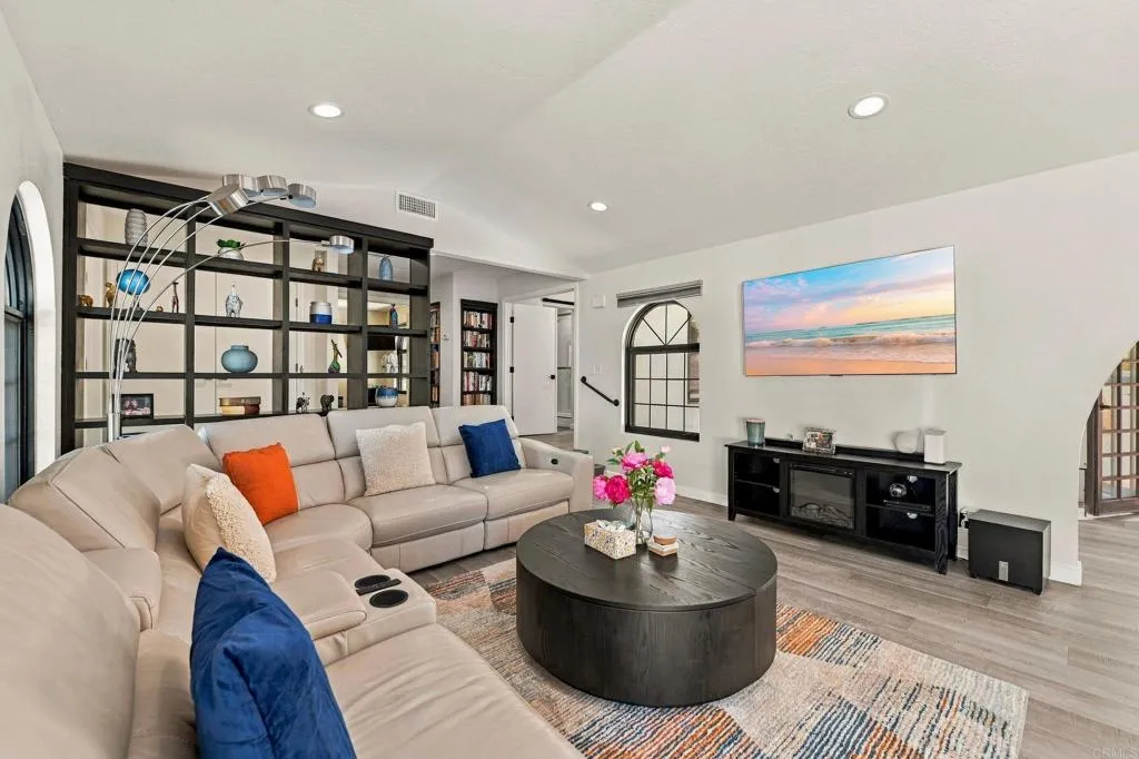 https://cdn.realtyfeed.com/cdn/127/307083109/15861fad9c111fd889758219addef59a.webp