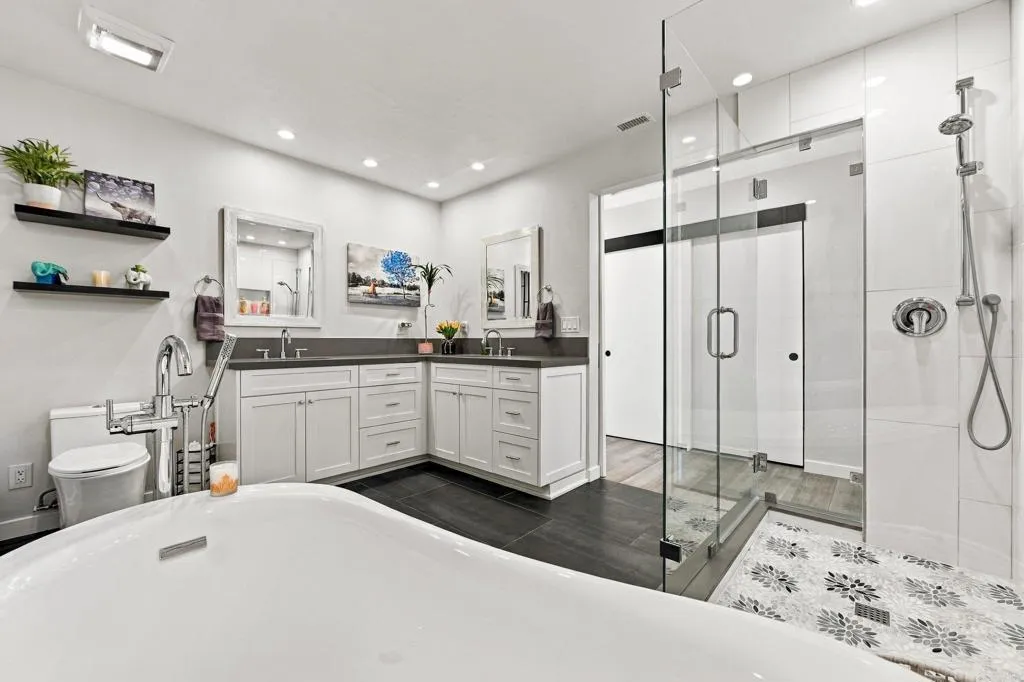 https://cdn.realtyfeed.com/cdn/127/307083109/4552865b0f69f1a7c3341b5b141f05ea.webp