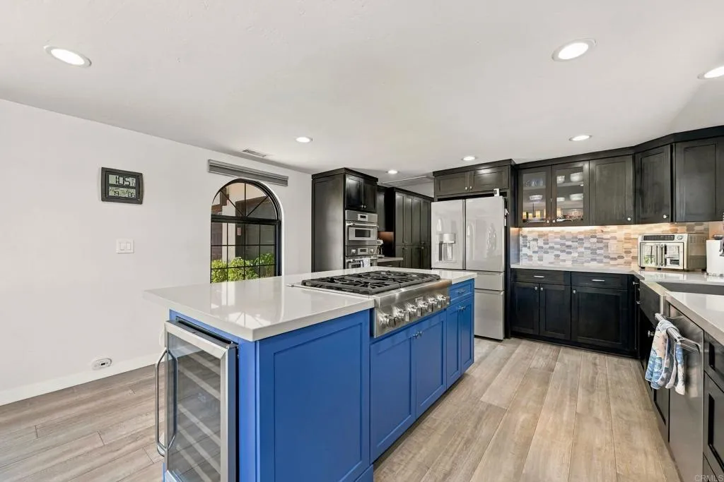 https://cdn.realtyfeed.com/cdn/127/307083109/513b56fa195921abd2b6aa7a9f5fbbd9.webp
