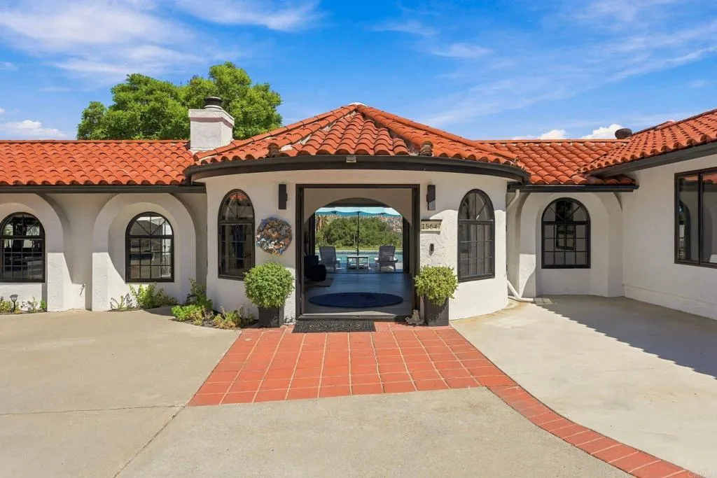 https://cdn.realtyfeed.com/cdn/127/307083109/bf095a033dc53492f48c02ff5f94b616.webp