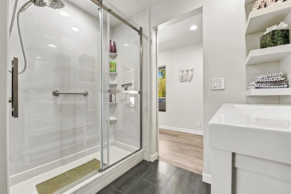 https://cdn.realtyfeed.com/cdn/127/307083109/c8d0da842c518de1e41fde44b565cb0f.webp