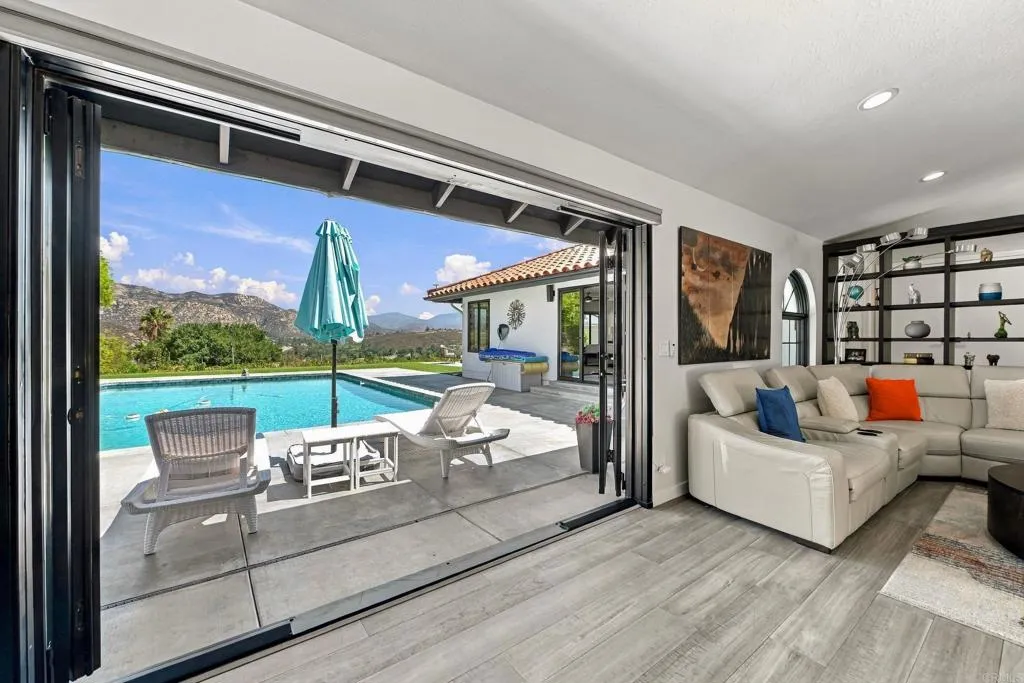 https://cdn.realtyfeed.com/cdn/127/307083109/f3982b319a88d03417f347bba773a4ab.webp