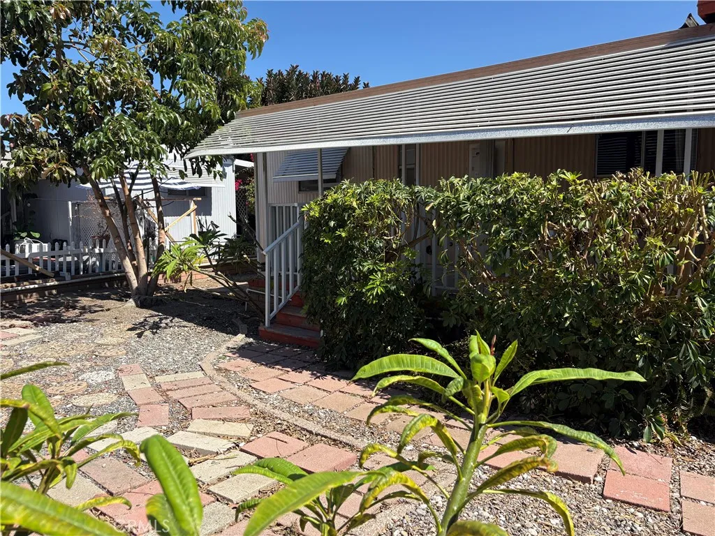 76 Shirle, Oceanside, CA 92058 - Photo 3 of 19, Oceanside, CA