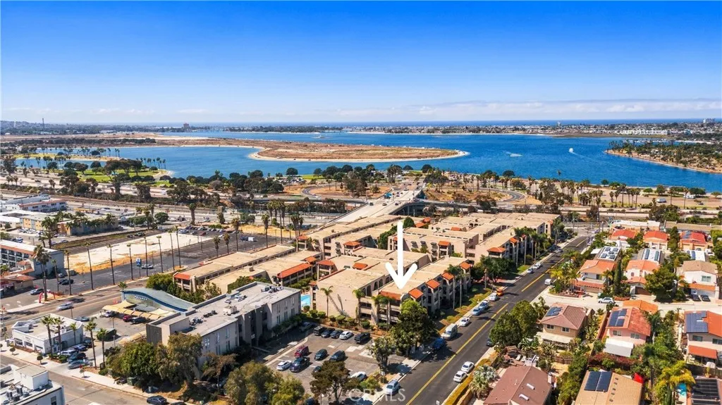 2530 Clairemont Drive Unit 301, San Diego, CA 92117 - Photo 2 of 22, San Diego, CA