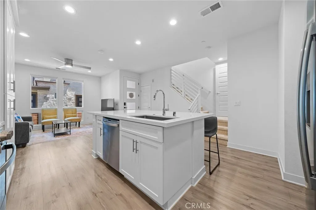 https://cdn.realtyfeed.com/cdn/127/307083214/036a91f5b335fd2865832e2eac812636.webp