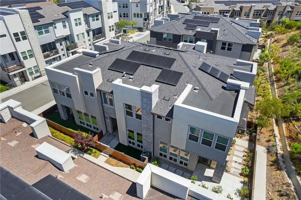https://cdn.realtyfeed.com/cdn/127/307083214/0ef91de7756a544f0a007737b3082f2f.webp