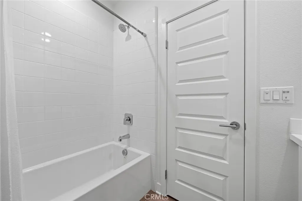 https://cdn.realtyfeed.com/cdn/127/307083214/93041d8c05c55b4948c7a6a4d0c92f8b.webp