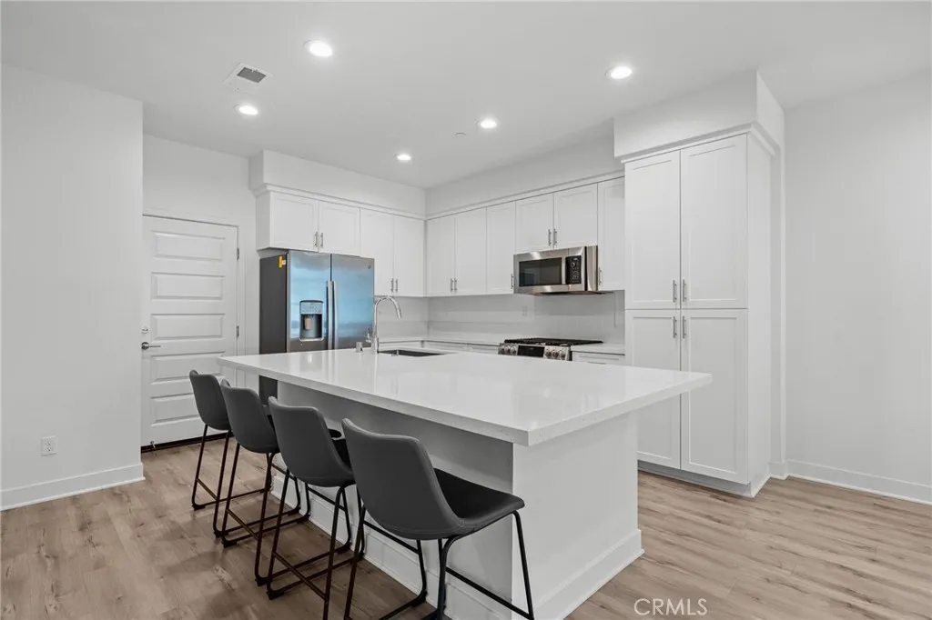 10951 Lotta Court, San Diego, CA 92126 - Photo 4 of 49, San Diego, CA