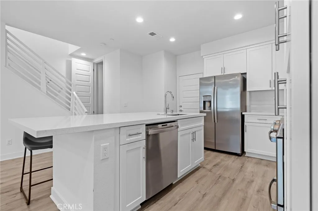 https://cdn.realtyfeed.com/cdn/127/307083214/bf14f62e82465b1a898050018c11998f.webp