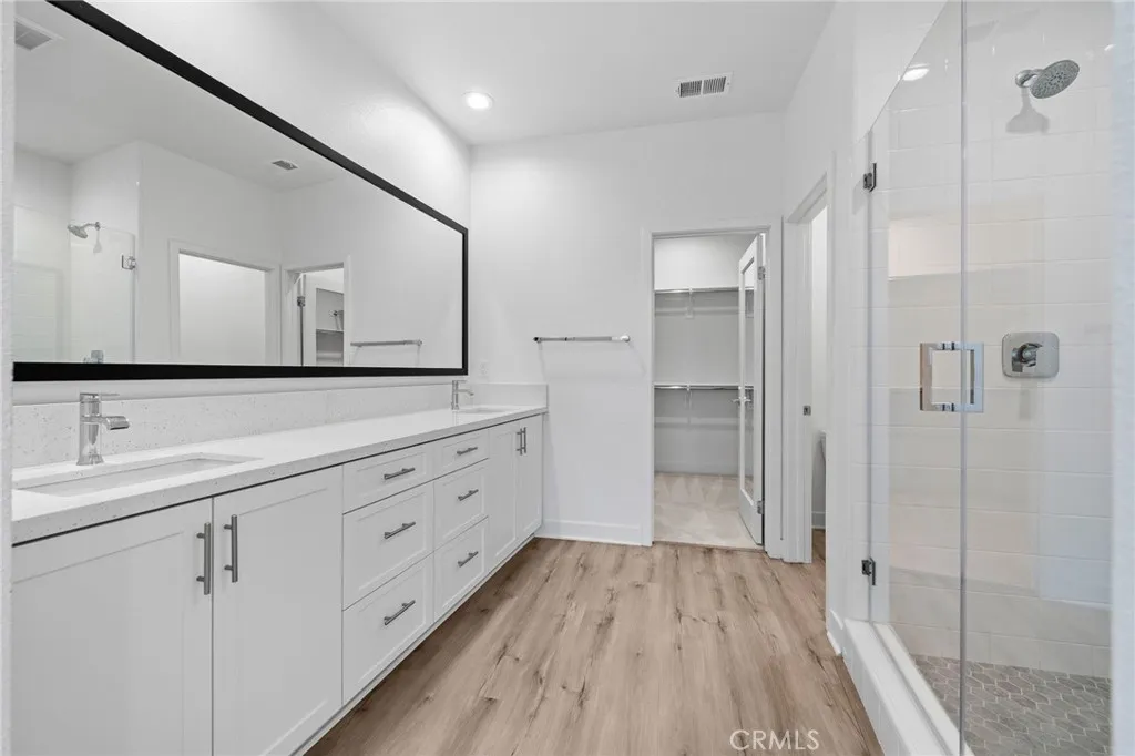 https://cdn.realtyfeed.com/cdn/127/307083214/c027f1844070240616507f41a6b37cd1.webp