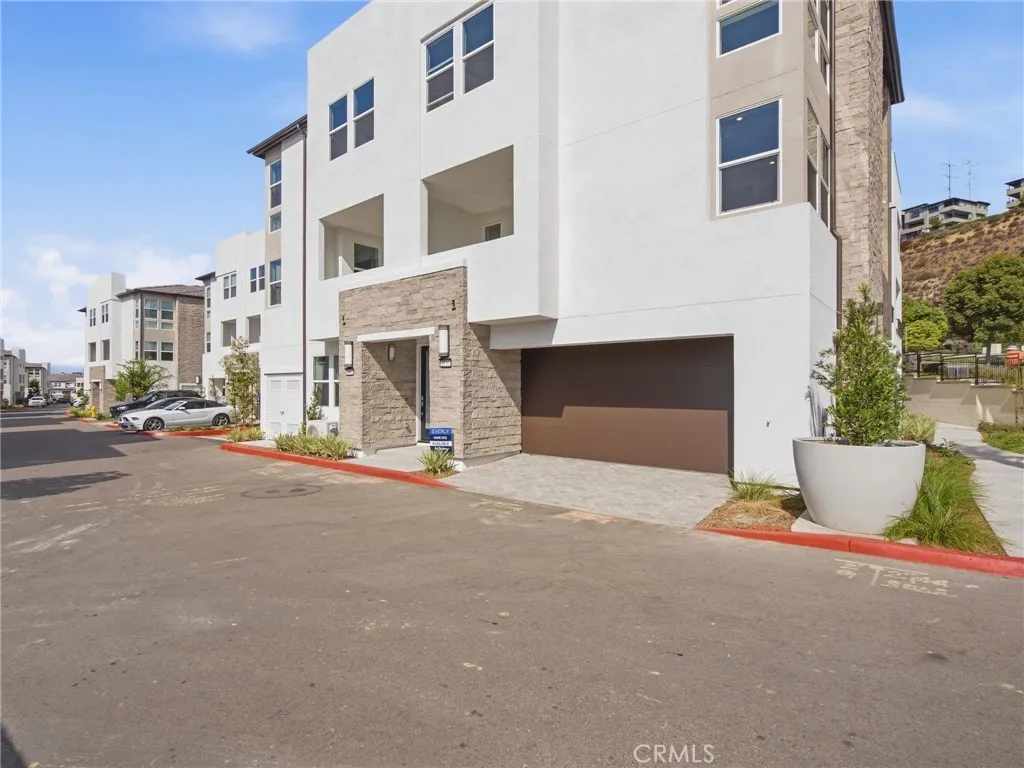 2750 Everly Drive, San Diego, CA 92108 - Photo 3 of 25, San Diego, CA