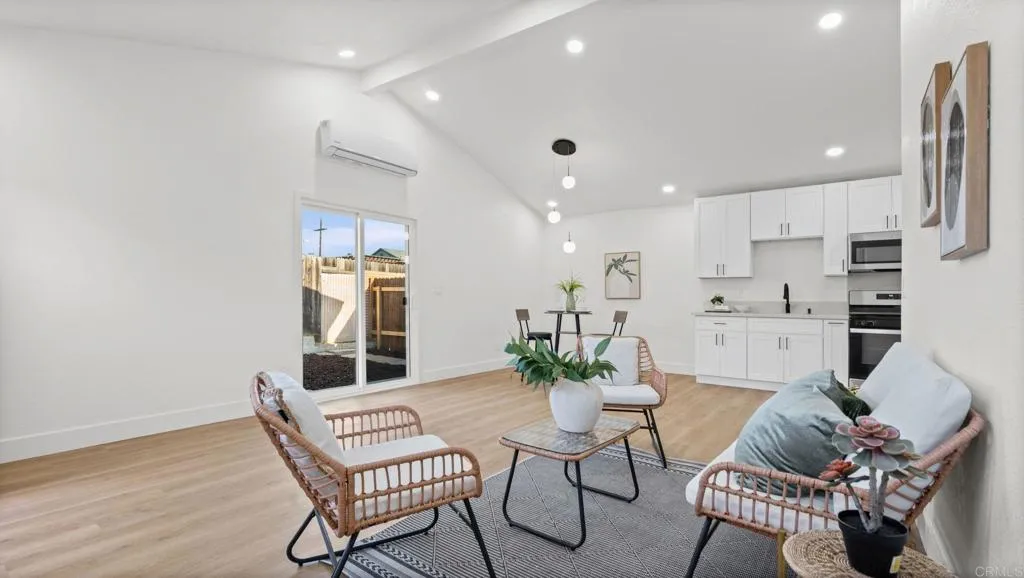 https://cdn.realtyfeed.com/cdn/127/307083260/198d9bfe93495bcbd43ac31f5714478d.webp