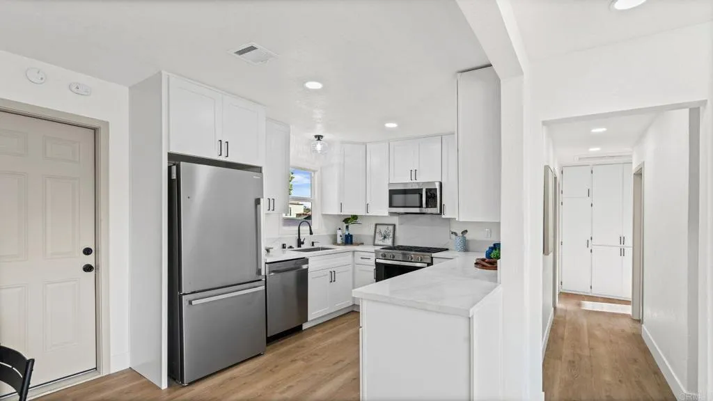 https://cdn.realtyfeed.com/cdn/127/307083260/247a1edadee7628ccc248cc3e63f545a.webp