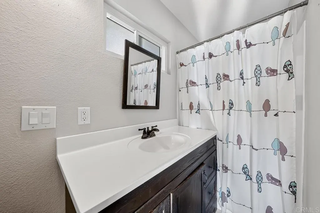 https://cdn.realtyfeed.com/cdn/127/307083266/1a24f82bd58d468dbcfb614f701ff75c.webp