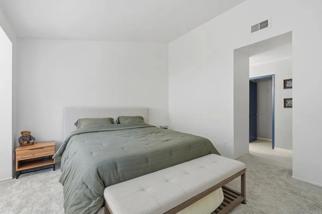 https://cdn.realtyfeed.com/cdn/127/307083269/41e5da8945d2efd2c8dd5c011c4e11cf.webp