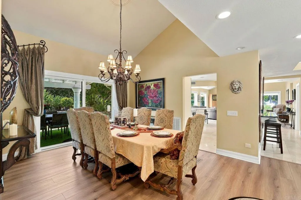 https://cdn.realtyfeed.com/cdn/127/307083345/2750624a25e317ea7d9cece664be891b.webp