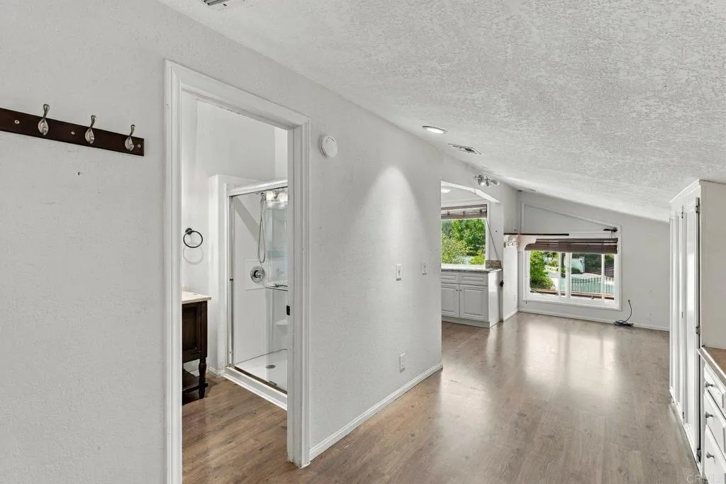 https://cdn.realtyfeed.com/cdn/127/307083345/3f07bb1031407c6313df3a028bef10ed.webp