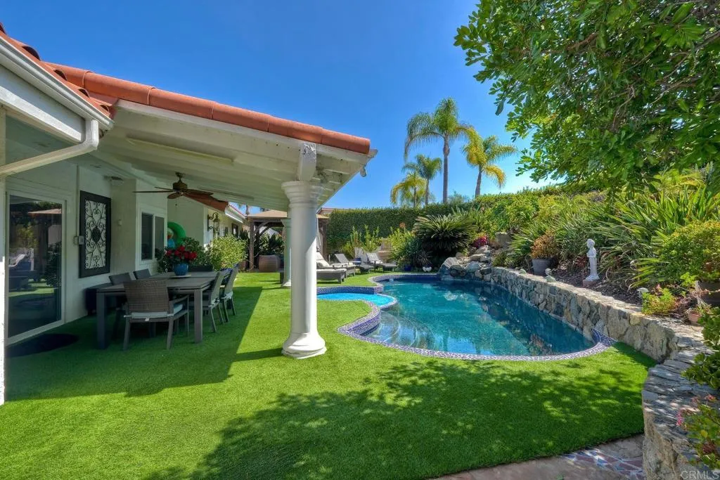 https://cdn.realtyfeed.com/cdn/127/307083345/8f9eee52bcf8184379ec785c149e3d77.webp