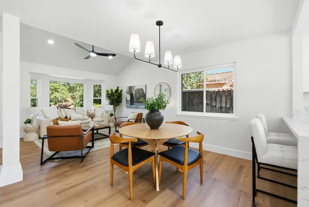https://cdn.realtyfeed.com/cdn/127/307083350/dcad75021037e4ca8c79f37ab26fac9f.webp