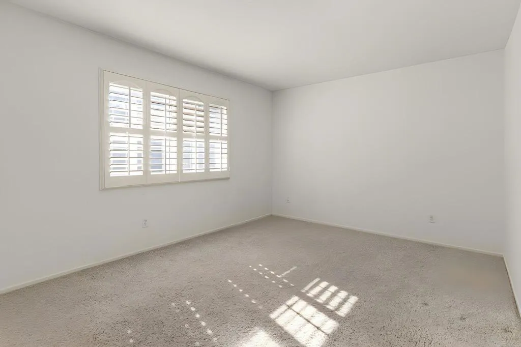 https://cdn.realtyfeed.com/cdn/127/307083400/23785e00e69b8b114ddd5e521e36b7a7.webp