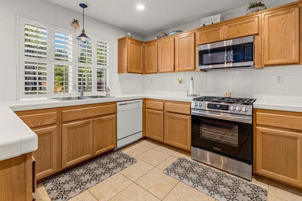 https://cdn.realtyfeed.com/cdn/127/307083400/dab7eafc07d74145120d3c55864f230f.webp