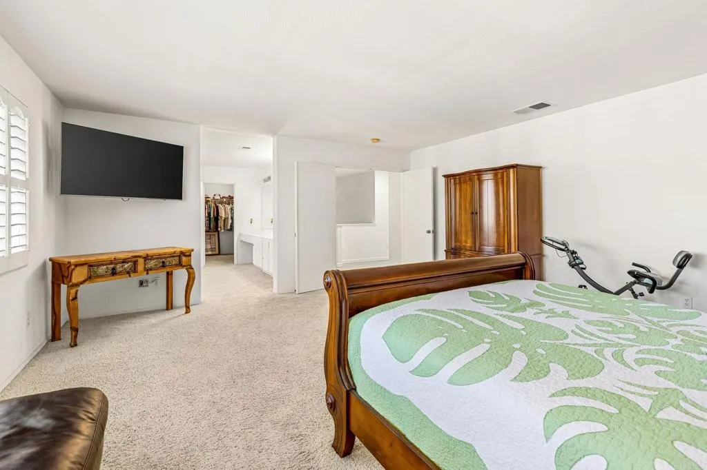 https://cdn.realtyfeed.com/cdn/127/307083400/e4bfb6a64378366d779aa02d453bc452.webp