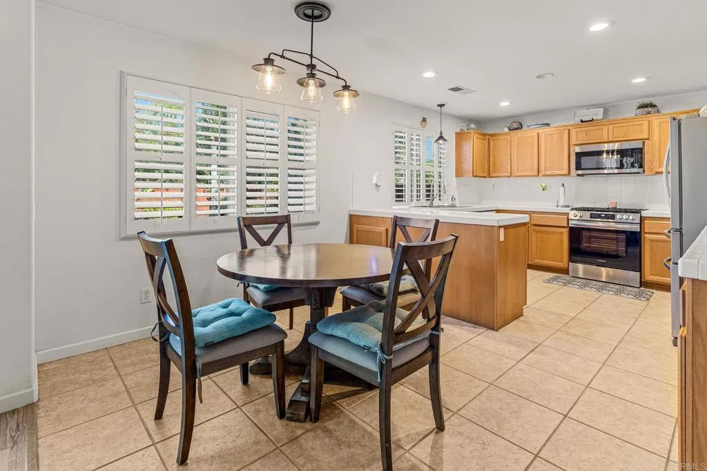 https://cdn.realtyfeed.com/cdn/127/307083400/ee60afe242206aab63ad70af4b037062.webp
