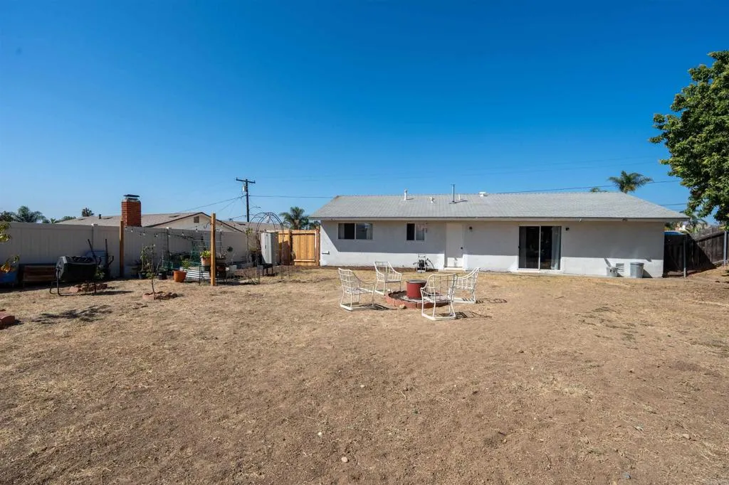 https://cdn.realtyfeed.com/cdn/127/307083462/6a9bed83e30a6a5333b1851e8372c1db.webp