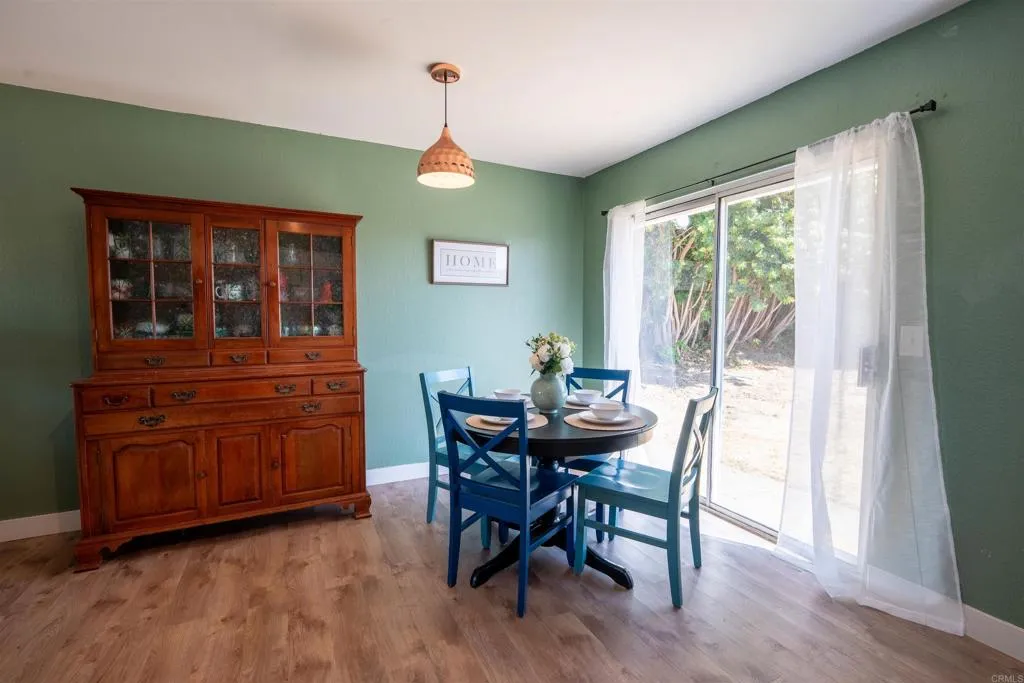 https://cdn.realtyfeed.com/cdn/127/307083462/ef4b956f83c1333c223f1136ded10161.webp