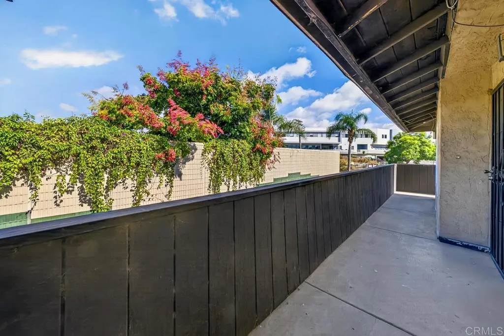 https://cdn.realtyfeed.com/cdn/127/307083537/2a45a182700ce3a832c7025522d9ff49.webp