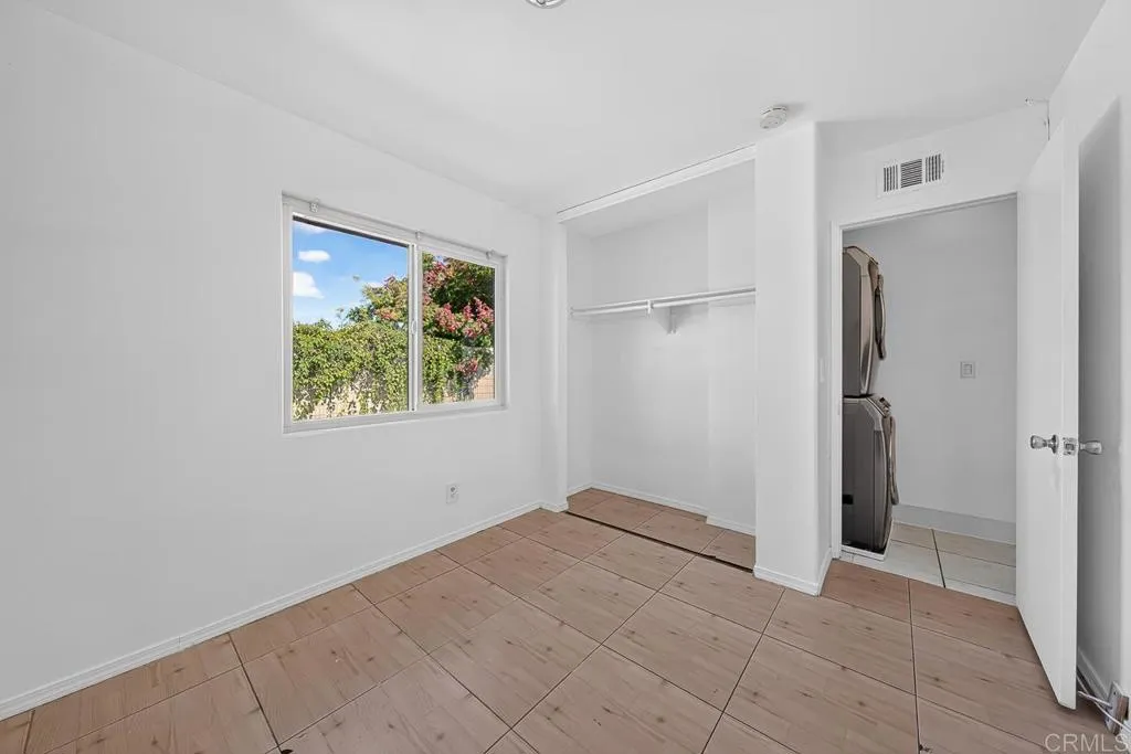 https://cdn.realtyfeed.com/cdn/127/307083537/2b0c257985e871a8915834c091f00ff0.webp