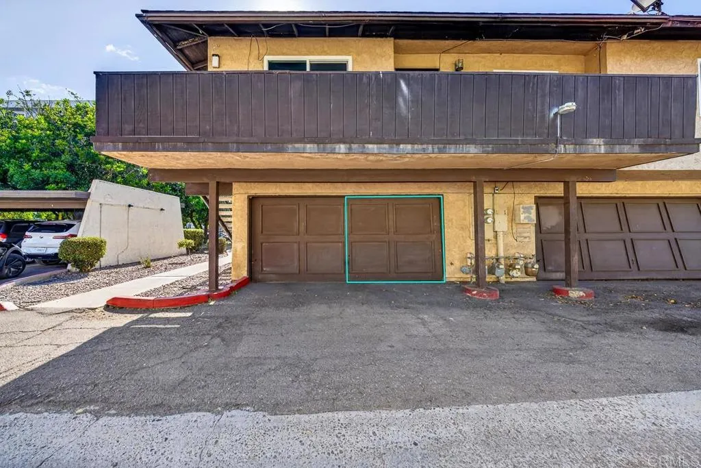 https://cdn.realtyfeed.com/cdn/127/307083537/695ebd475216c4ab330c15ac1df32d5c.webp