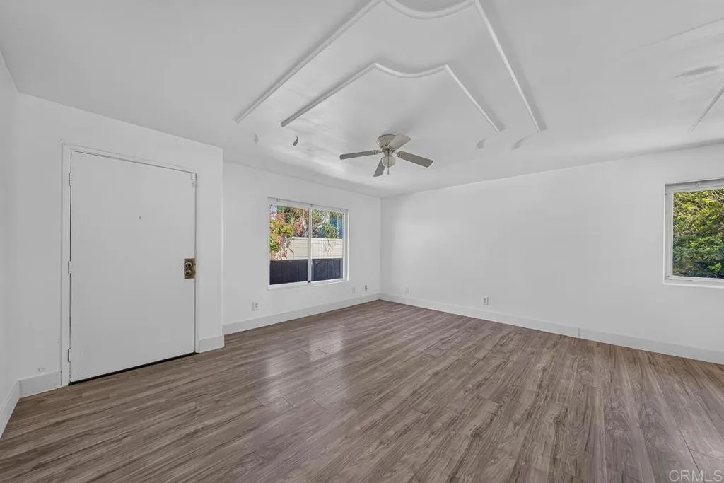 https://cdn.realtyfeed.com/cdn/127/307083537/f4cb6b03d1d710ab735bb17ecaddd173.webp