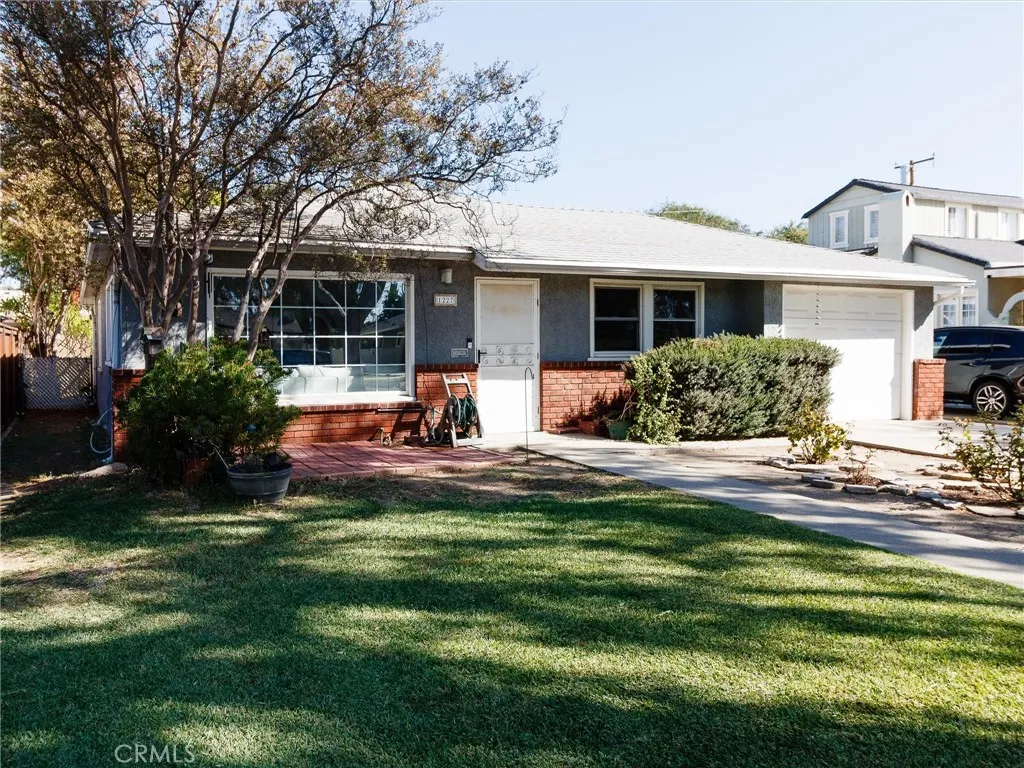 Fullerton, CA 92831