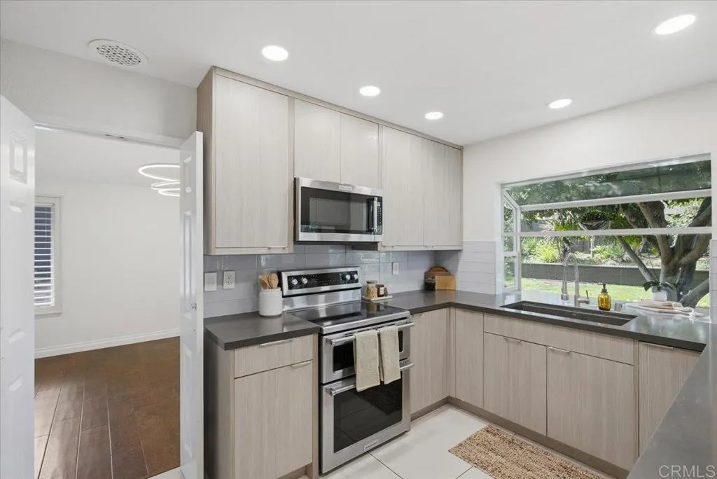 https://cdn.realtyfeed.com/cdn/127/307083604/021254485c7ac29bce3d2a43476cc3eb.webp