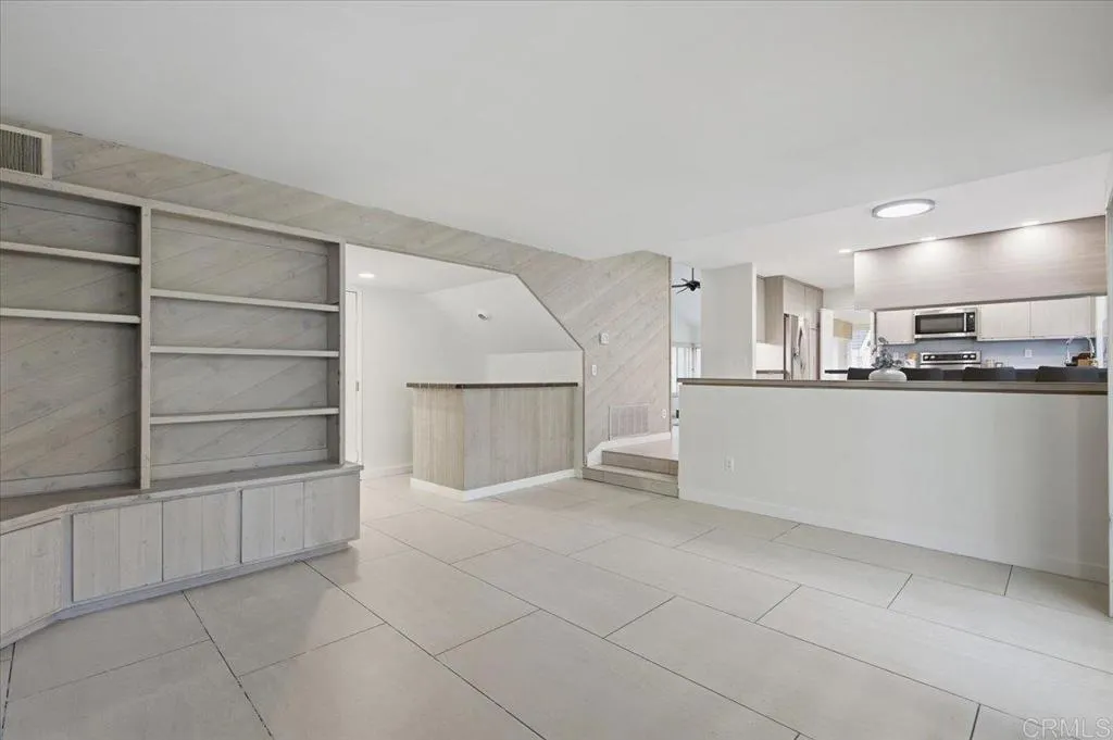https://cdn.realtyfeed.com/cdn/127/307083604/7fc2dca5d59e2ba5226a02e568f34e6d.webp