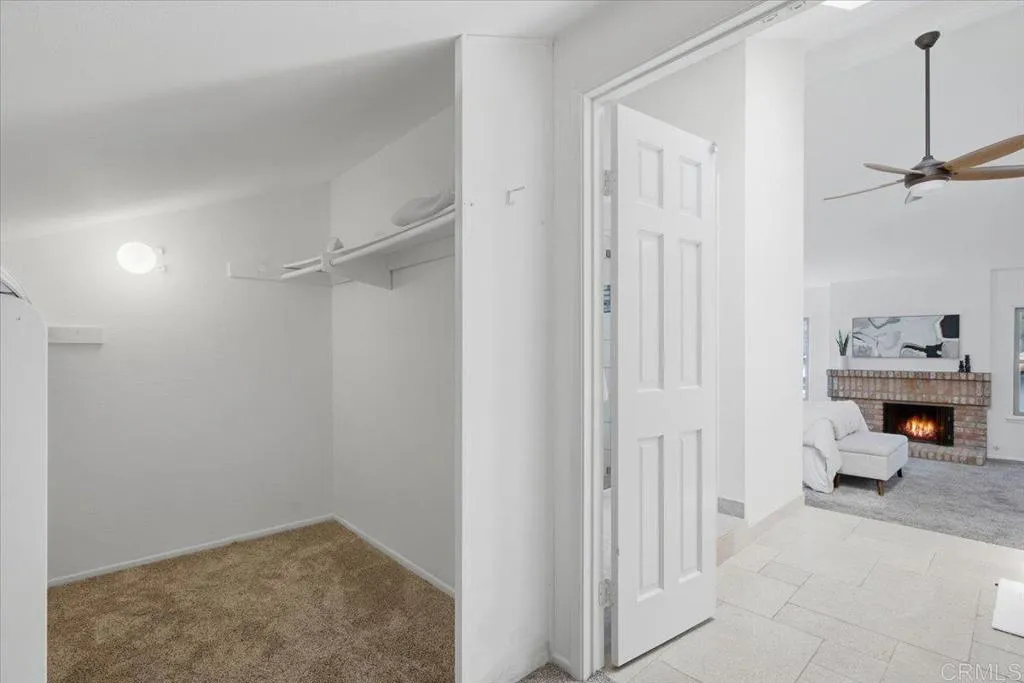 https://cdn.realtyfeed.com/cdn/127/307083604/a24850a9f737fc9a31422fc27134b8ee.webp