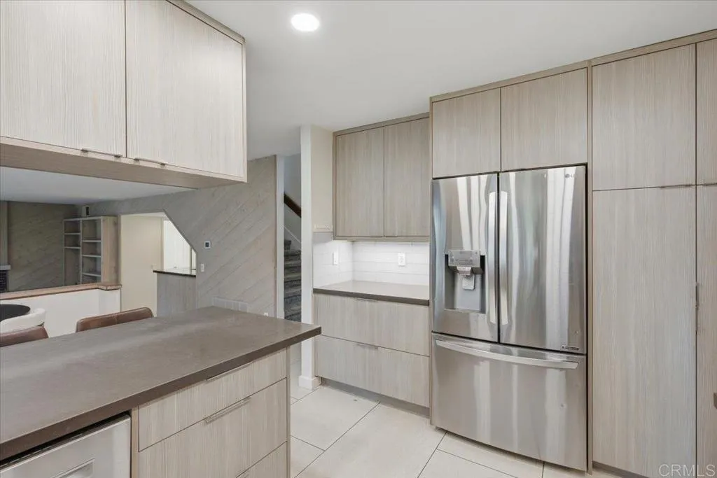 https://cdn.realtyfeed.com/cdn/127/307083604/ba0ac63b61138e74e79e850eb9692ac8.webp