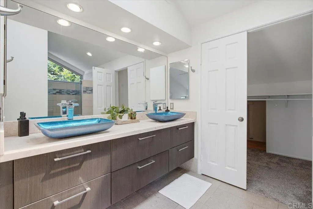 https://cdn.realtyfeed.com/cdn/127/307083604/ceb2f77d1943b1141d645b2fac668965.webp