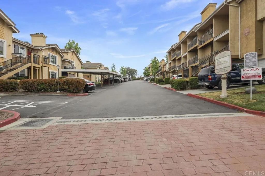 https://cdn.realtyfeed.com/cdn/127/307083631/6df48ccda80365b06083ebf7135178bd.webp
