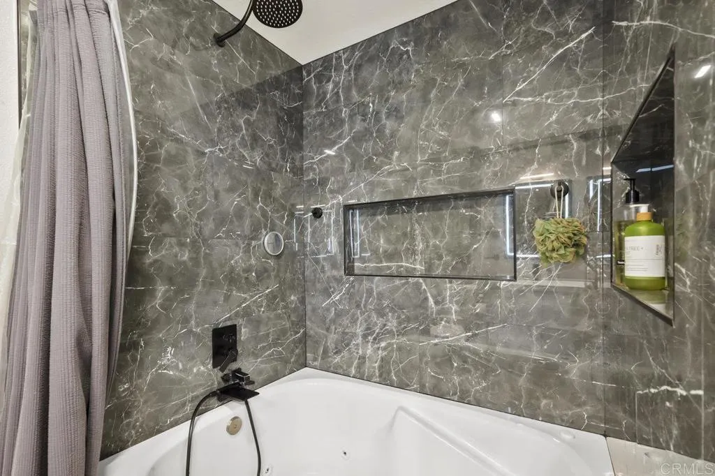 https://cdn.realtyfeed.com/cdn/127/307083631/d33632564fdc9e12d73e05c0144d2603.webp